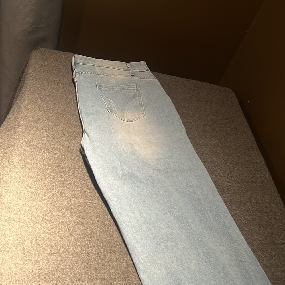 Jeans - Picture 4 of 4